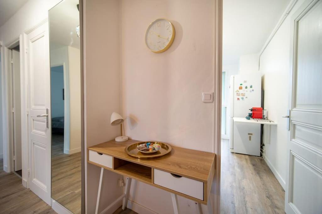 Fully Equipped Apartment Balcony Sleeps 7 Wifi Marseille Exterior photo